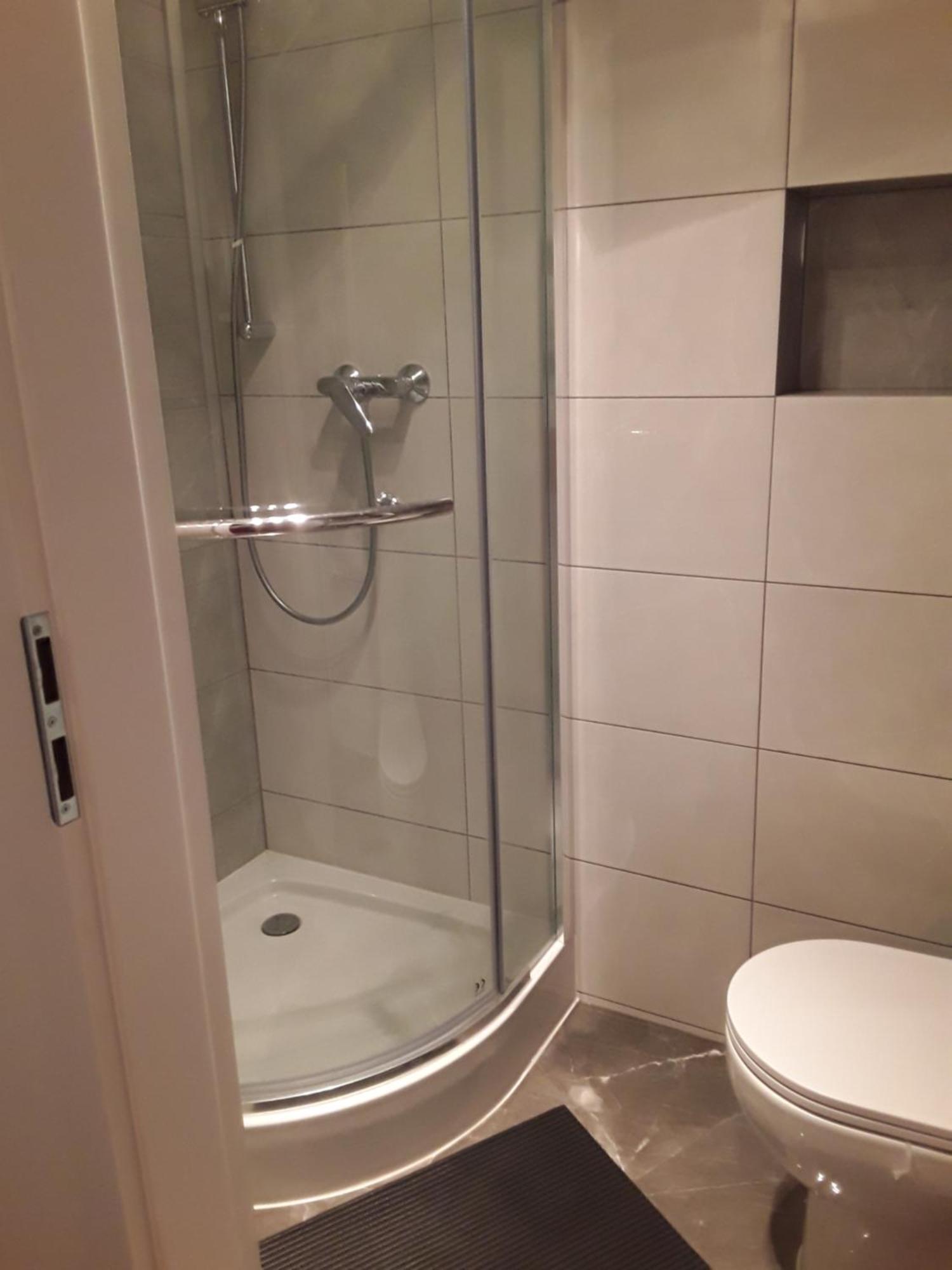 Appartement Stare Miasto - Maly Pokoj Bez Widoku Z Prywatna Lazienka à Stary Toruń Extérieur photo